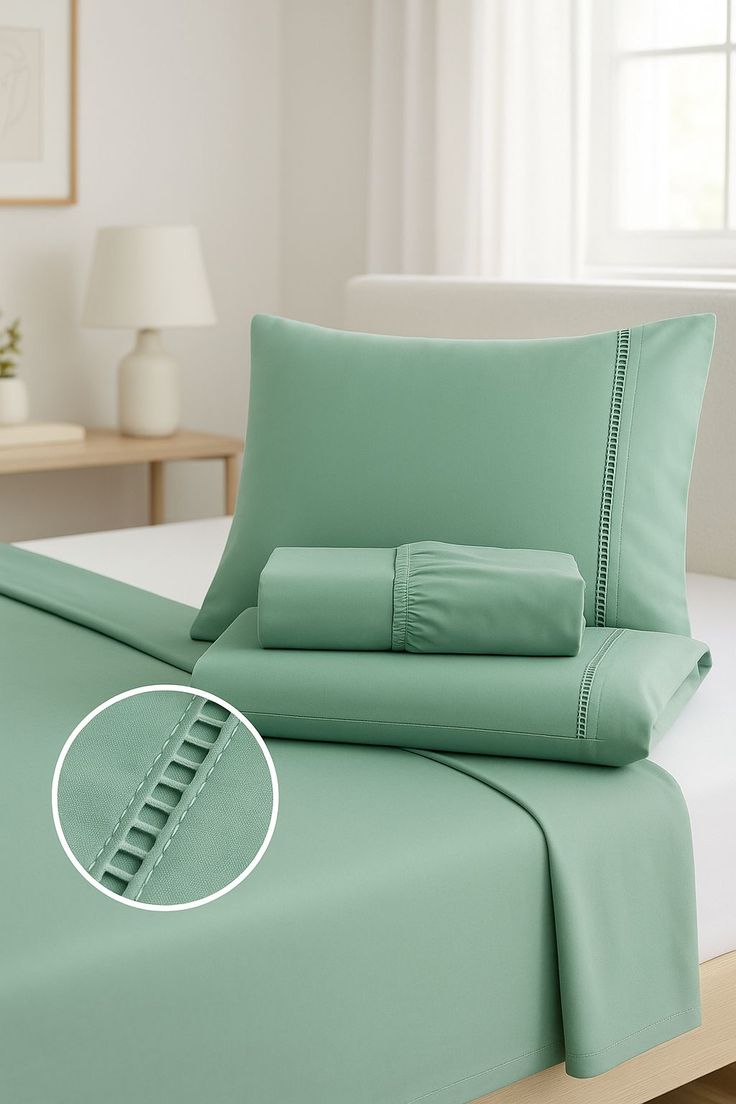 Luxury Printed Bed Sheet Set